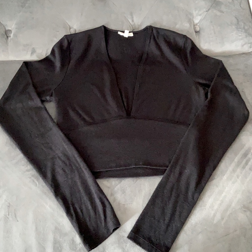 Wilfred Free Deep V-neck Sweater Cropped